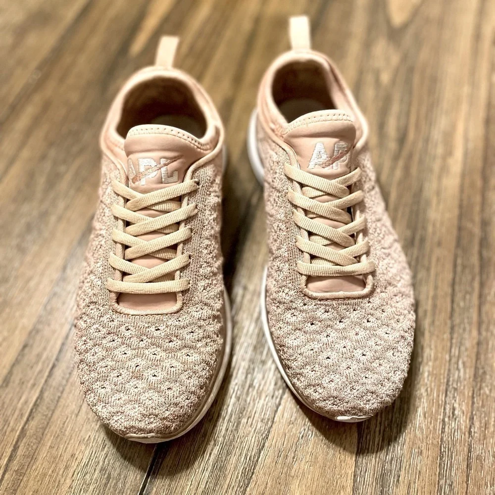 APL  Athletic Propulsion Lab Sneakers Shoes Techloom Phantom Rose Gold Size 7